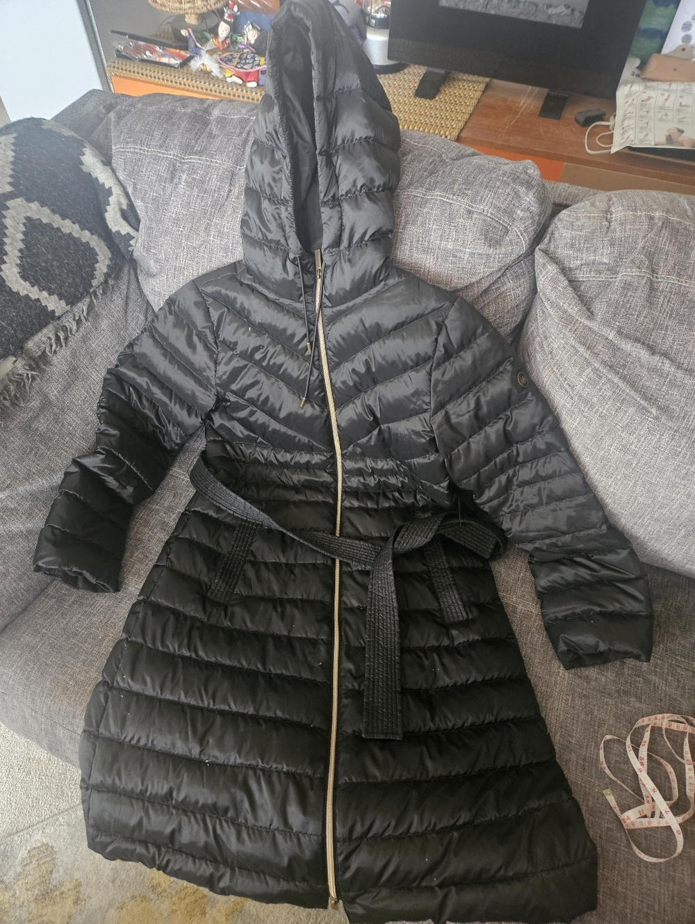 Lightweight Down/Feather Filled Micheal Kors Oversized Black Puffer Long Jacket. - Picture 2 of 16